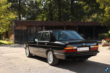 صورة 3 لـ 1988 BMW M5