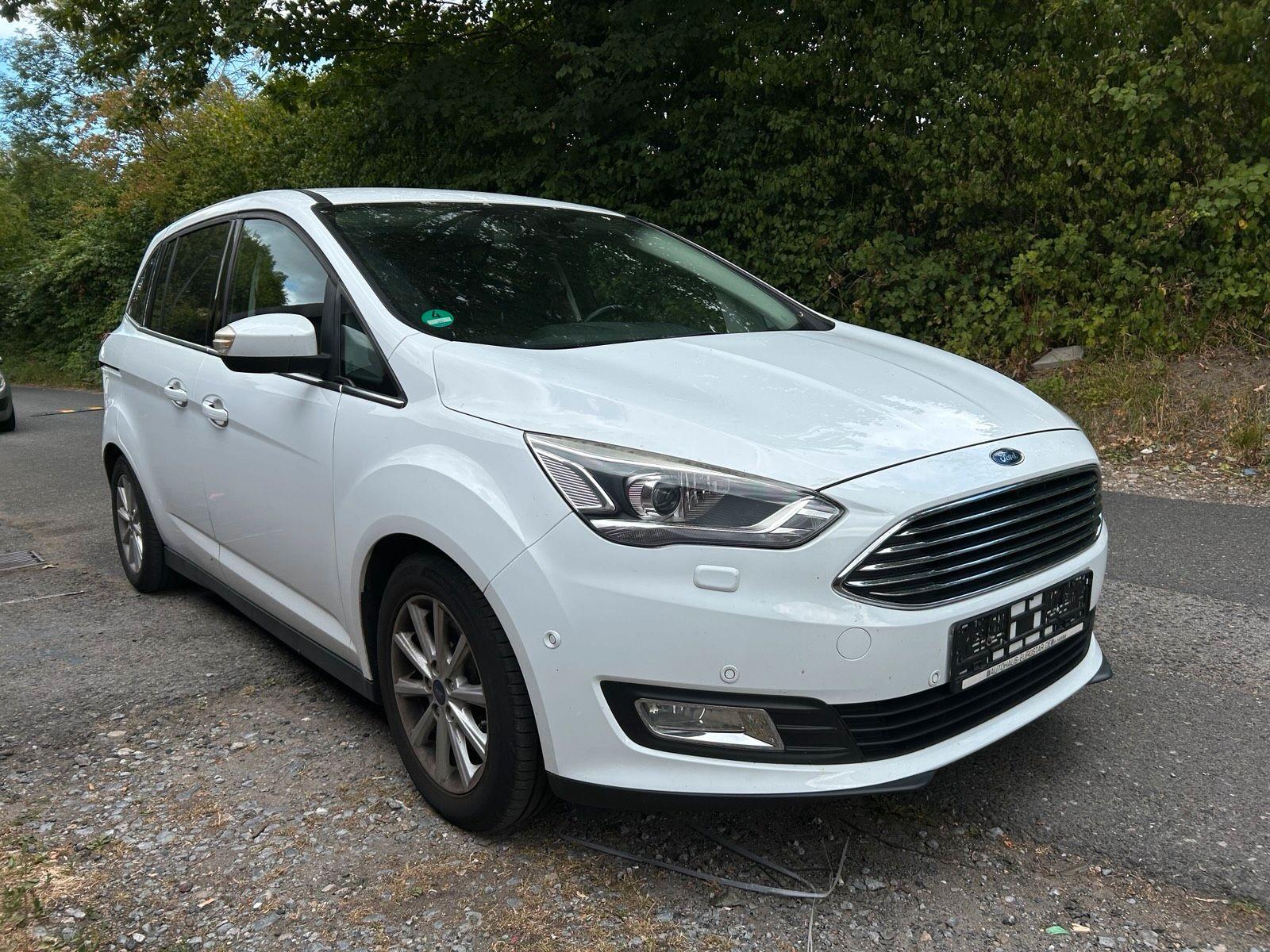 Ford Grand C-MAX 2015 — rear view