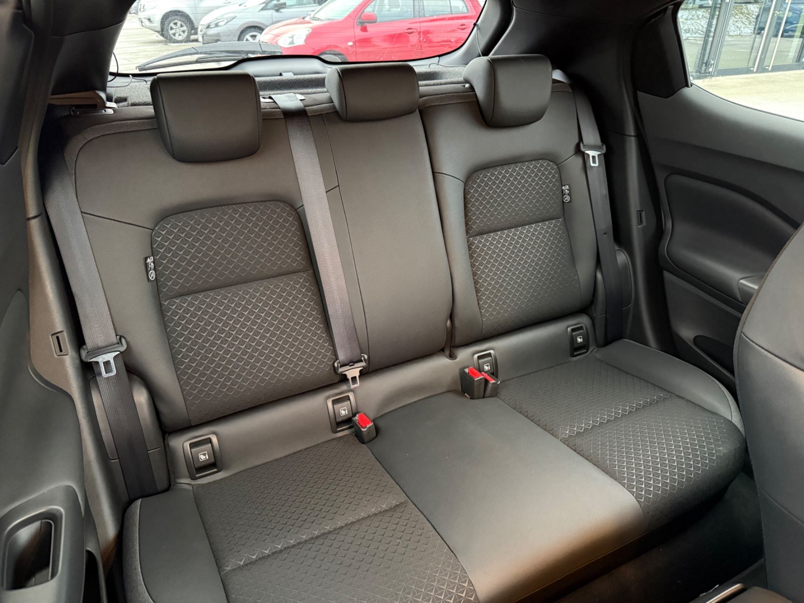 Fahrzeugabbildung Nissan Juke N-Connecta - Winterpaket, CarPlay/Android