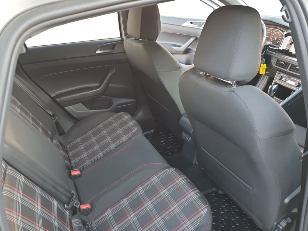 Fahrzeugabbildung Volkswagen Polo 2.0 TSI DSG GTI LED,Climatronic,Navi,RFK,SH