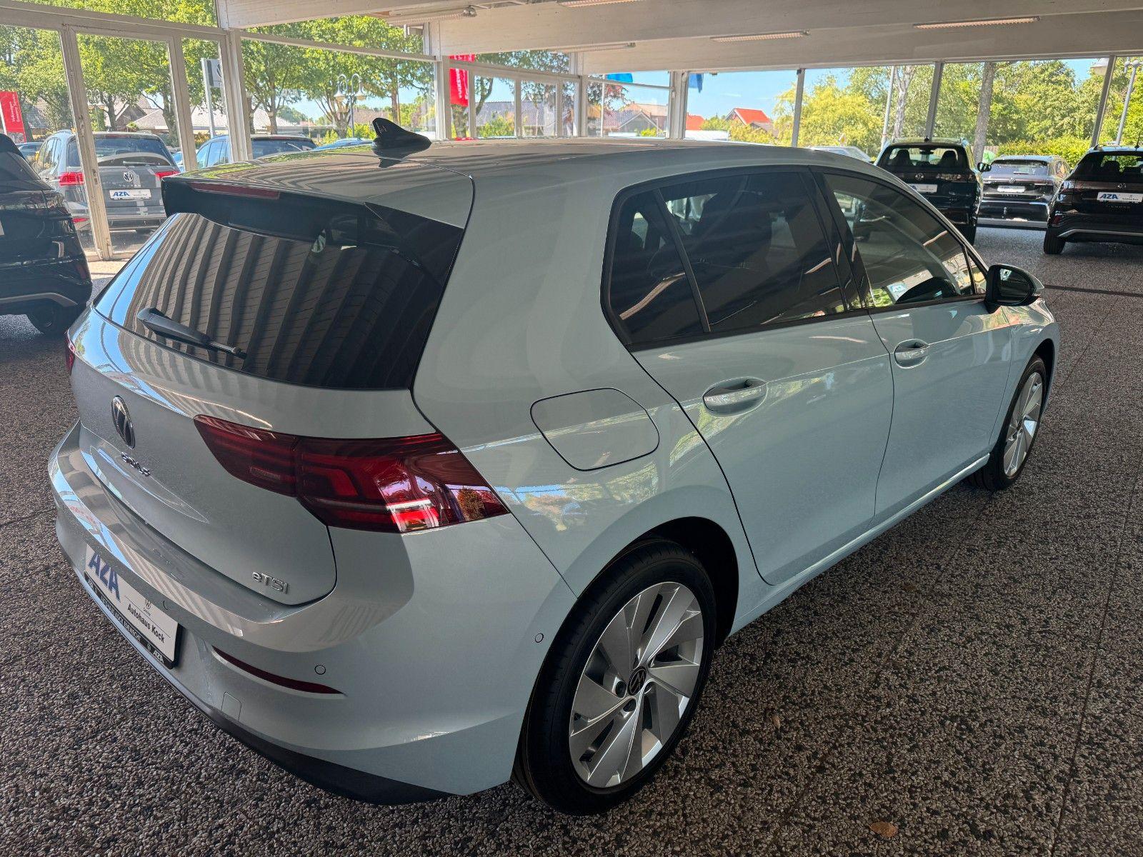 Volkswagen Golf VIII 1.5 eTSI DSG Life KAM APP ACC, миниатюра 3