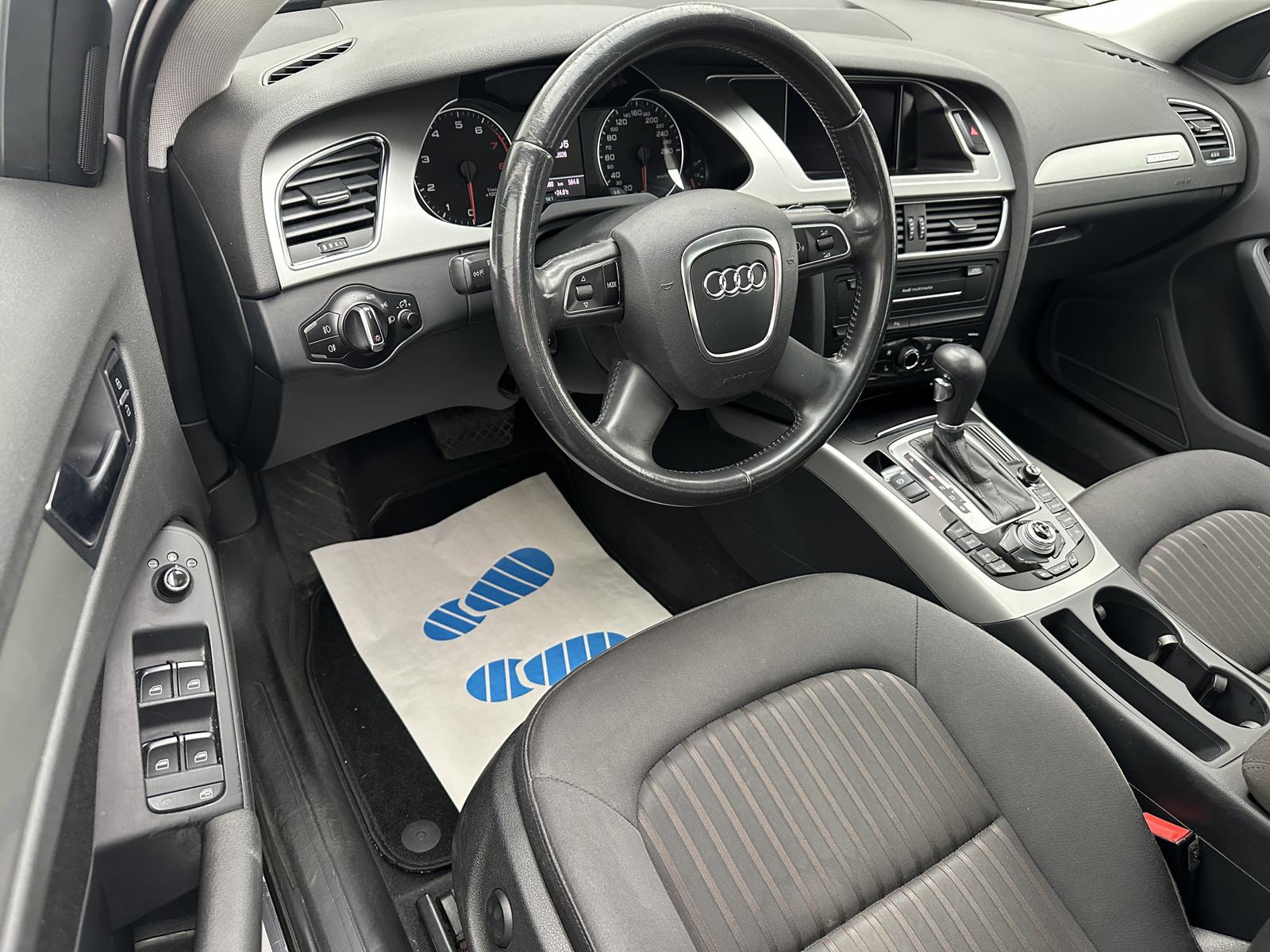 Audi A4 Ambiente quattro "SITZH-MULTI-PDC-ALU-TÜV"