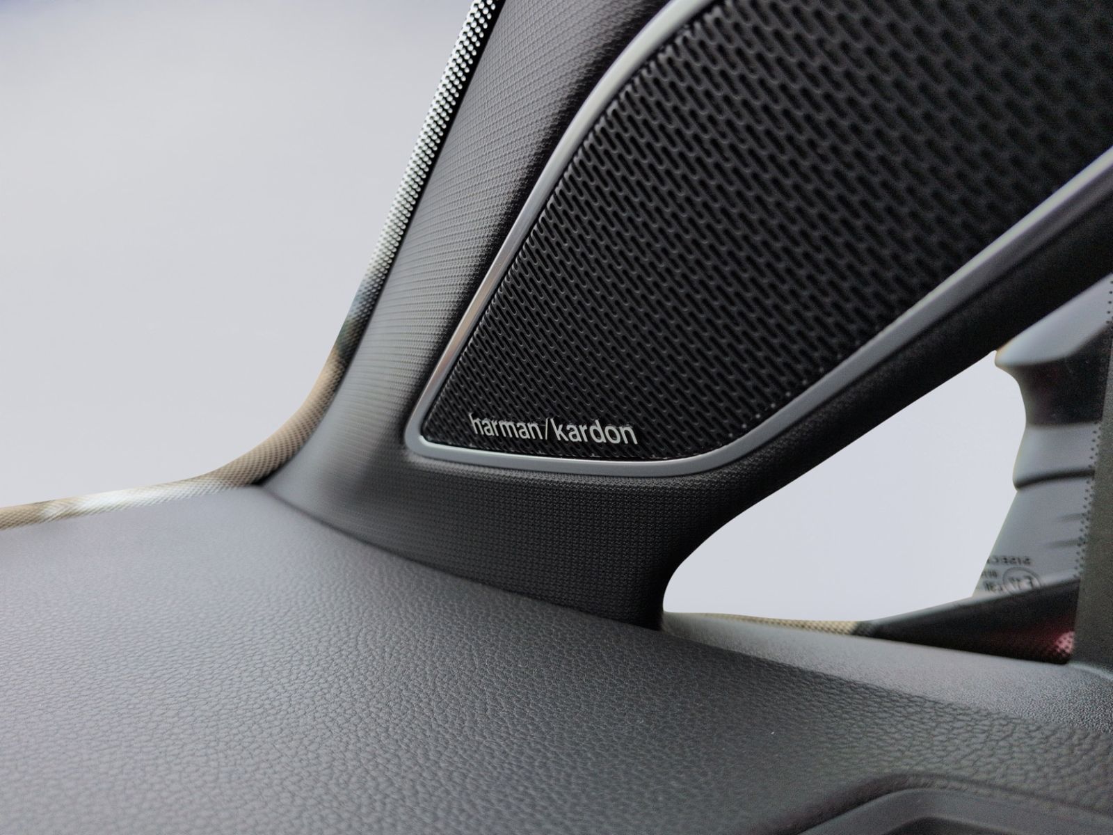 Golf VIII GTI 2.0 DSG PANO+STHZ+RFK+MATRIX+