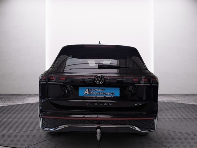Fahrzeugabbildung Volkswagen Tiguan 1.5 eTSI DSG R-Line STANDHZG HD-MATRIX-LE