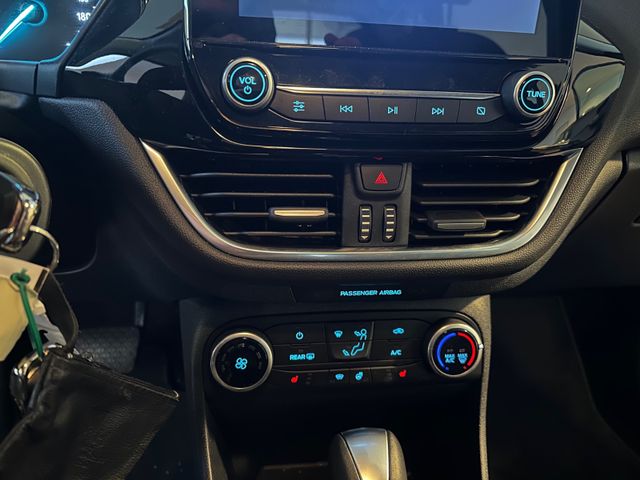 Fahrzeugabbildung Ford Fiesta Cool & Connect*NAVI*SHZ*CarPlay*1.HAND