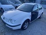 Volkswagen Bora 1,6 Tüv 02/26 - gebrauchte Volkswagen Bora aus dem Jahr 2000