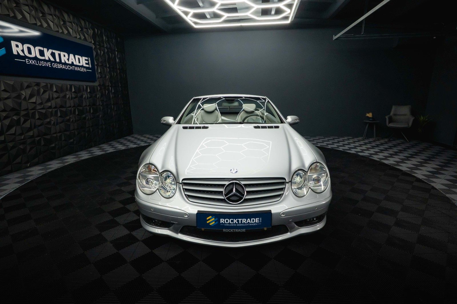 Fahrzeugabbildung Mercedes-Benz SL 500 AMG Paket *Facelift*ABC Sport*TÜV NEU*