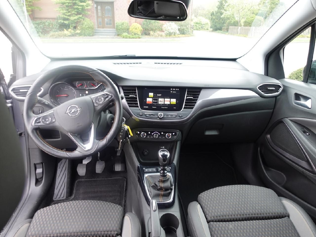 Fahrzeugabbildung Opel Crossland 1,2 Innovation
