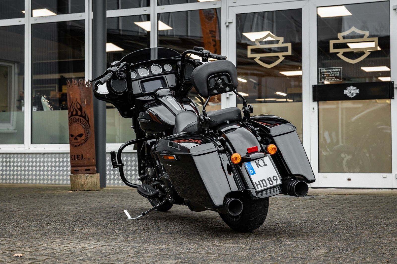 Fahrzeugabbildung Harley-Davidson FLHXS Street Glide 114 cui - Jekill & Hyde -