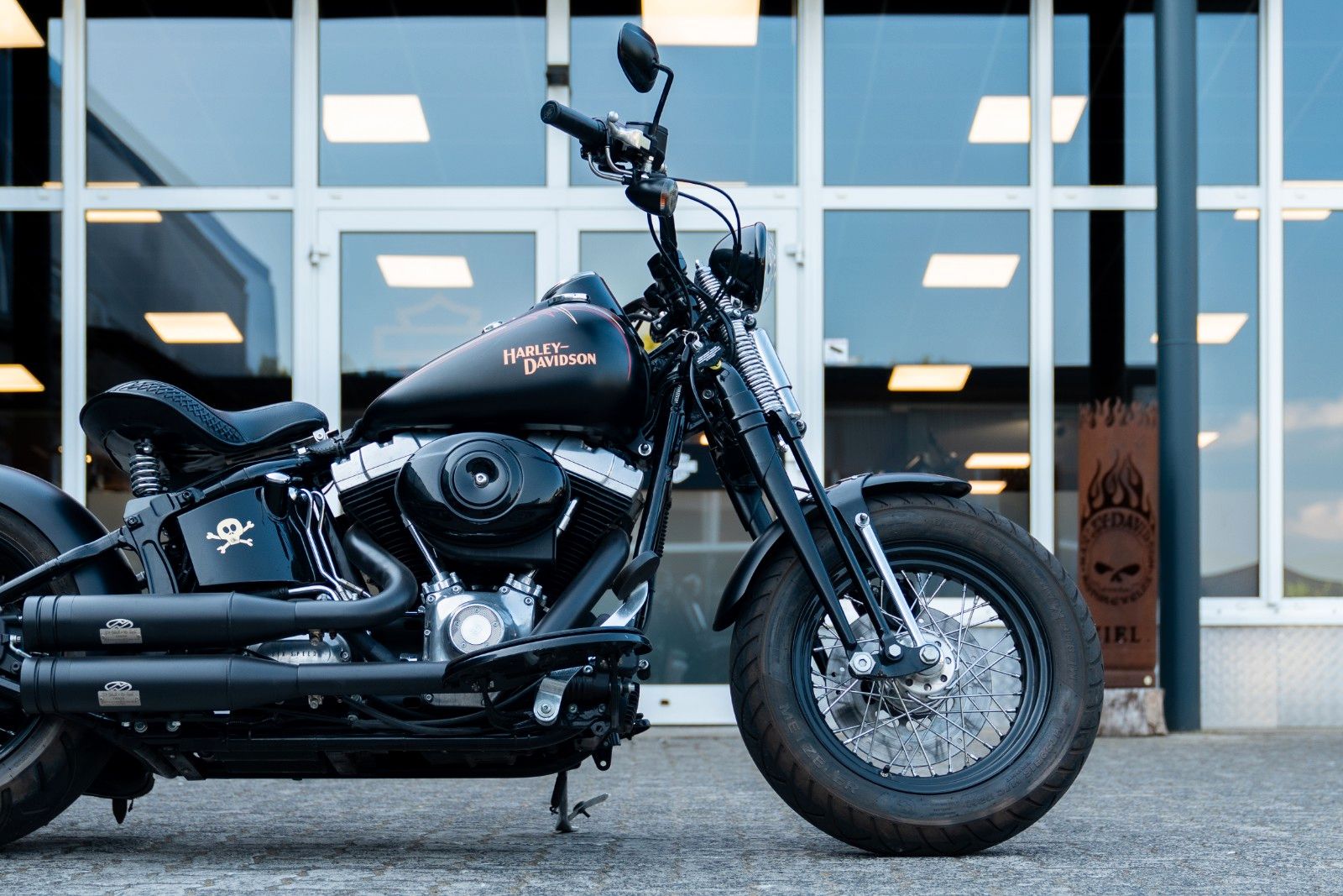 Fahrzeugabbildung Harley-Davidson FLSTSB Cross Bones 96 cui - Jekill - kurzes Heck