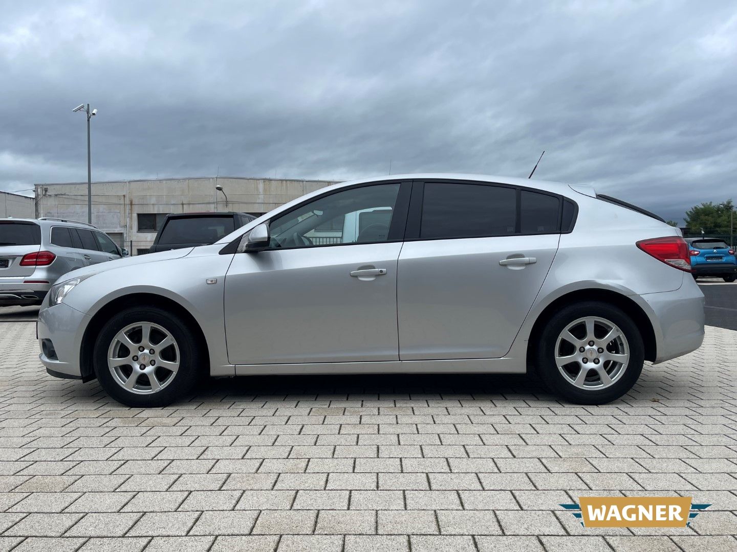Fahrzeugabbildung Chevrolet Cruze Hatchback LT 1.7D Klimaanlage Tüv 06/2026