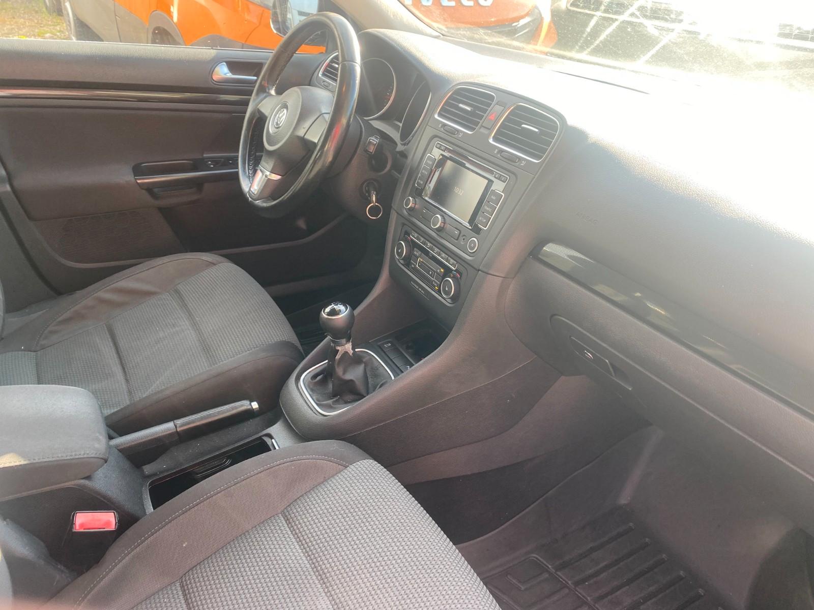 Volkswagen Golf 2011 — photo 13