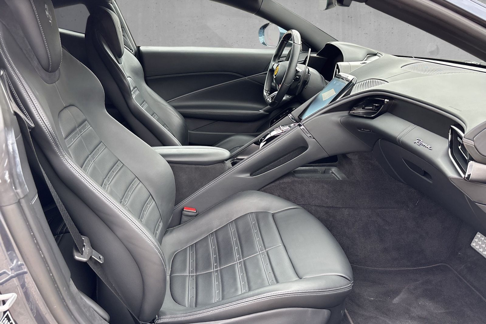 Fahrzeugabbildung Ferrari Roma*Full Carbon*Belüftete Si.*ADAS*360° Kamera*