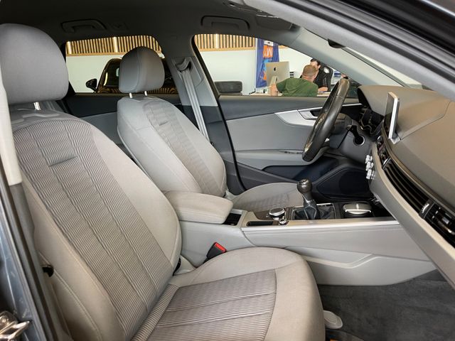 Audi A4 Avant design ultra *NAVI*ACC*AHK*PDC*MATRIX*