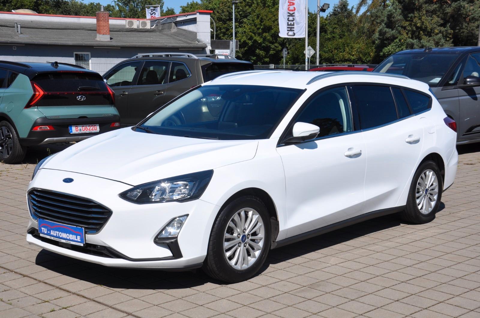 Ford Focus Turnier Titanium X Aut. NAVI-LED-RKAM