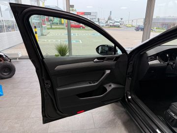 Volkswagen Passat BusinessR.Kamera1.HdCarPlaySHZ V+H