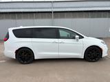 Chrysler PACIFICA.  S HYBRID LiMiTED - Chrysler Pacifica aus 2022