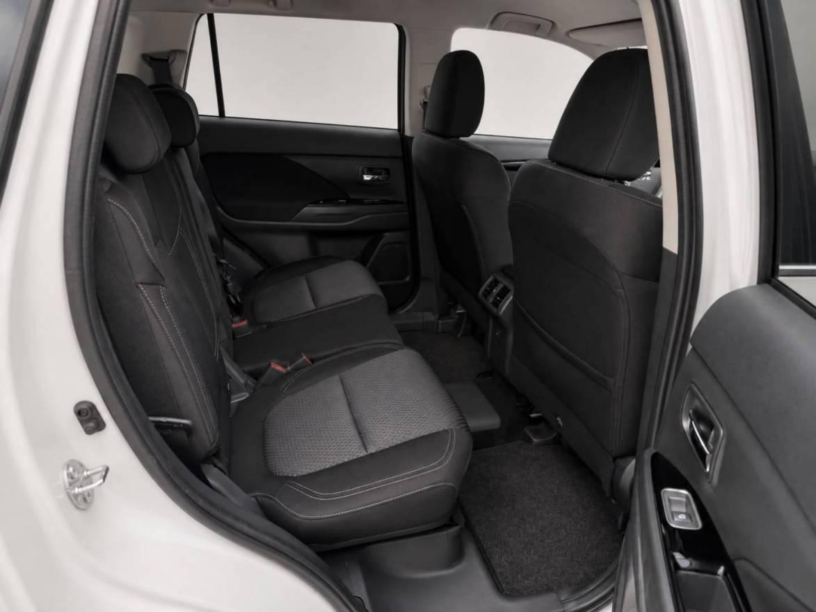 Mitsubishi Plug-In Hybrid Outlander 2.4'Basis'