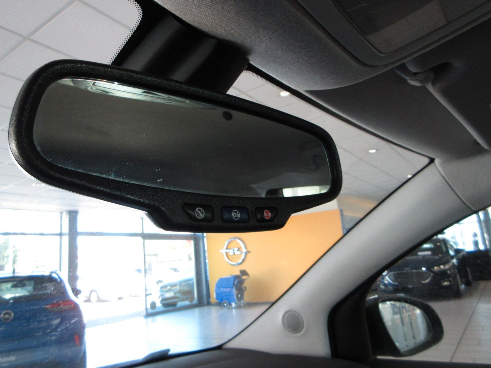 Fahrzeugabbildung Opel Adam Slam 1.0T SHZ/LHZ/LED/ALU17"