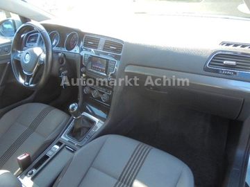 Volkswagen Golf - 9