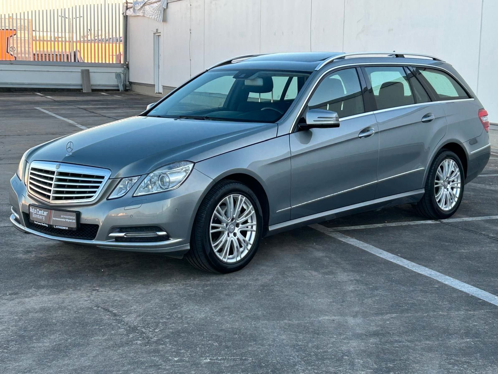 Mercedes E 200 - 1