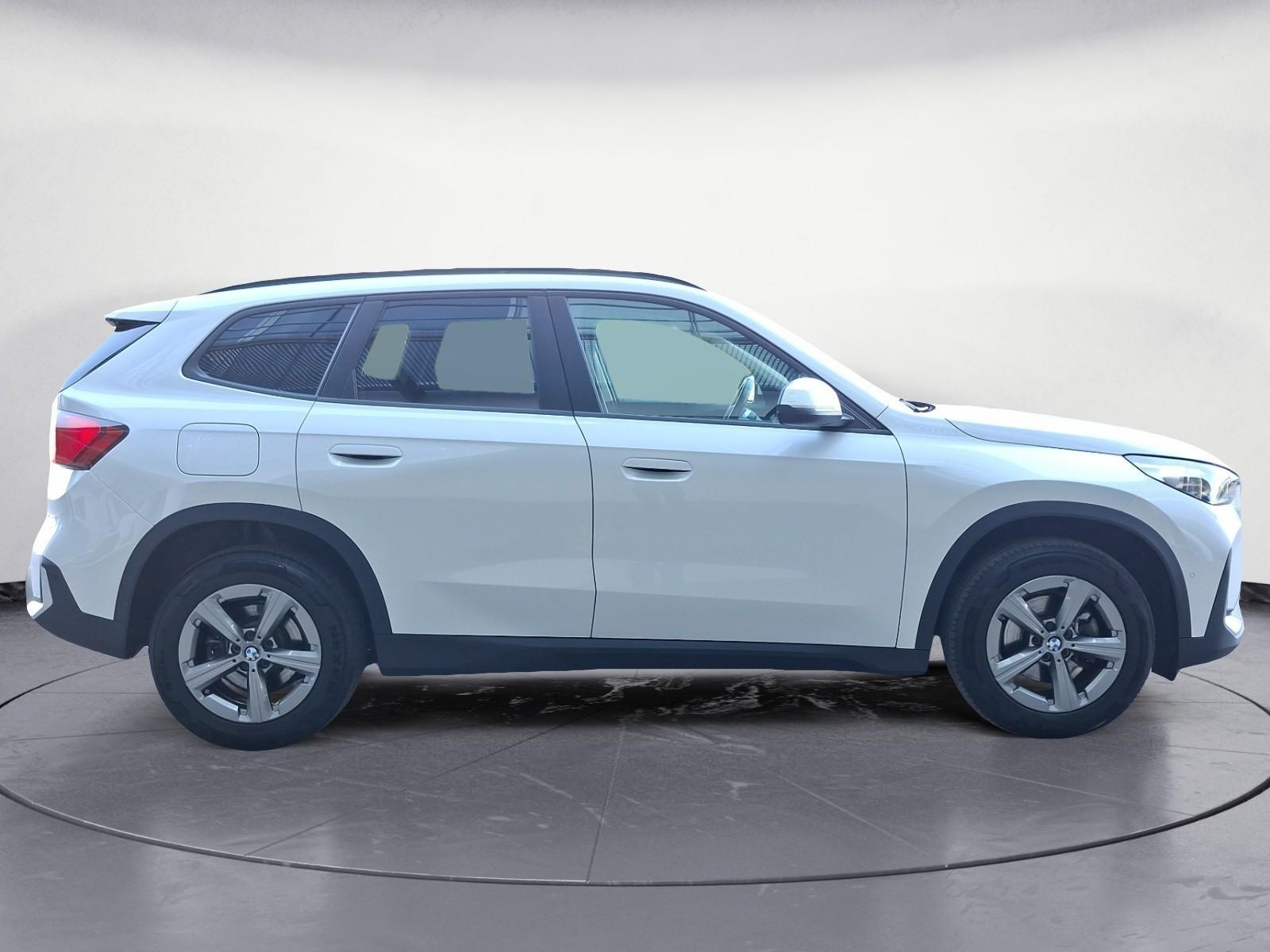 BMW X1 xDrive20d Navi ACC Head-Up AHK 360° Sitzhzg., миниатюра 6