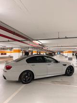 BMW M5 Competition/Facelift/Softclose/ServiceNeu/2H - BMW M5: Competition