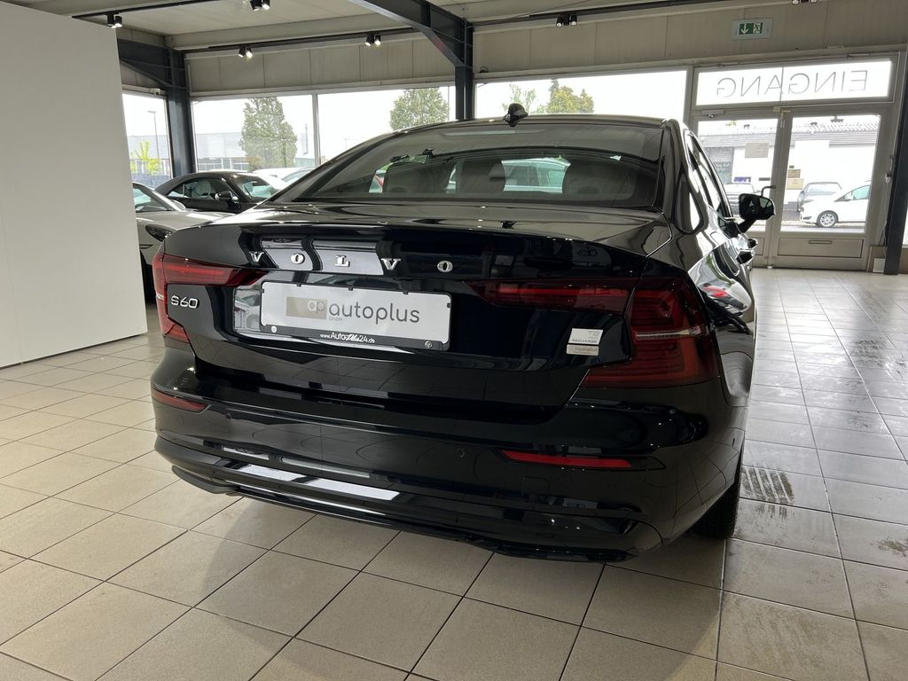 Volvo S60 T8 Ultimate Dark Recharge AWD B&W Massage