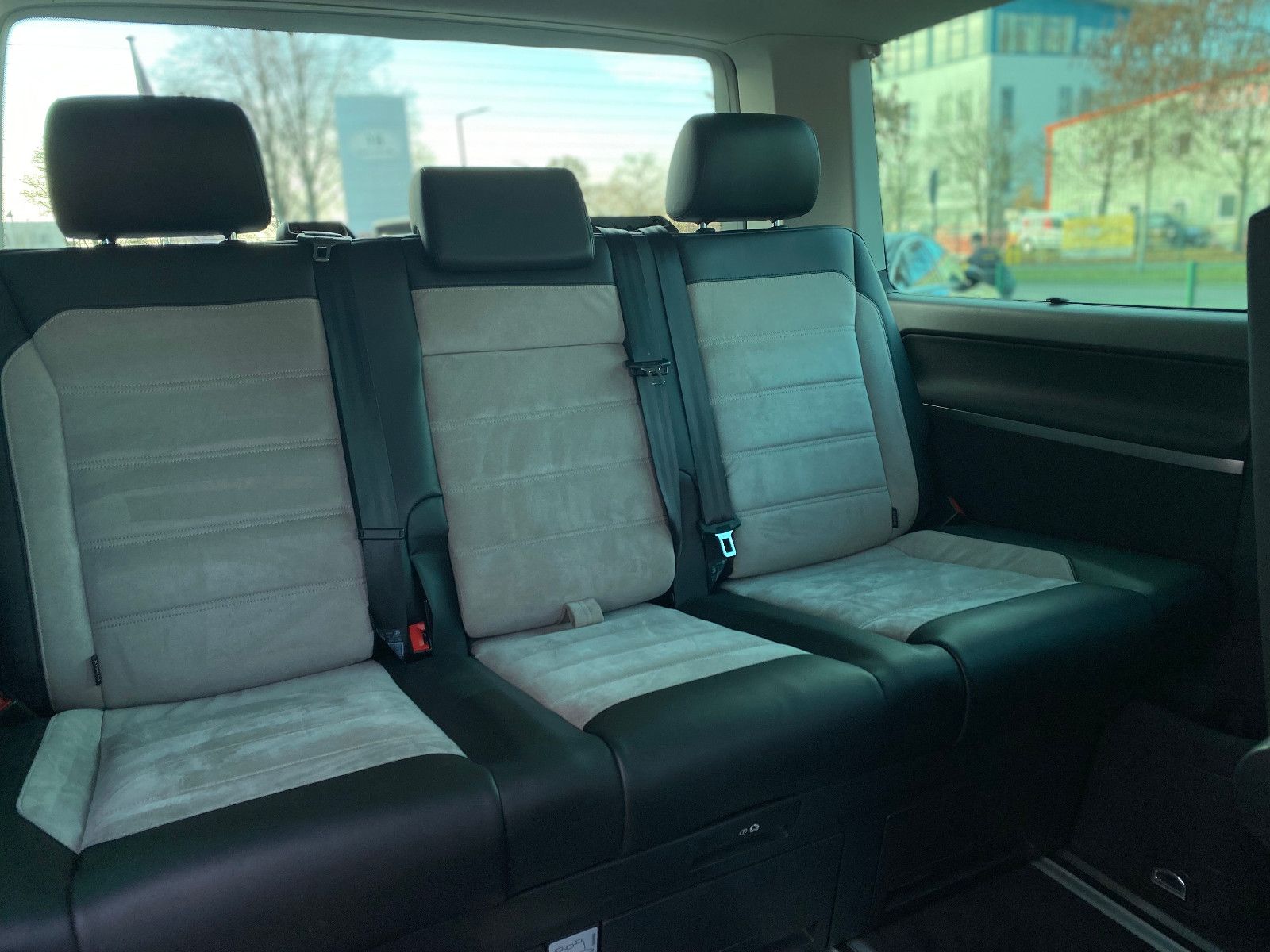 Volkswagen T6 Multivan 2.0 TDI Highline Gen. Six 4 Motion foto 9