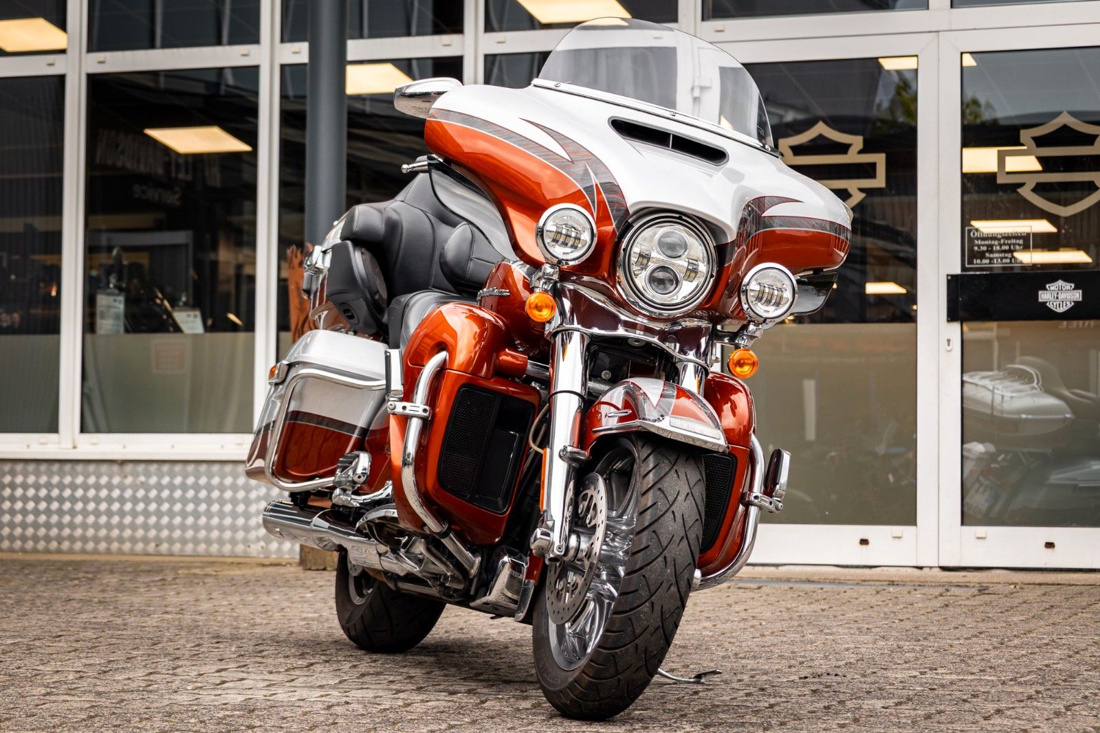 Fahrzeugabbildung Harley-Davidson FLHTKSE CVO Electra Glide Ultra Limited 110 CUI