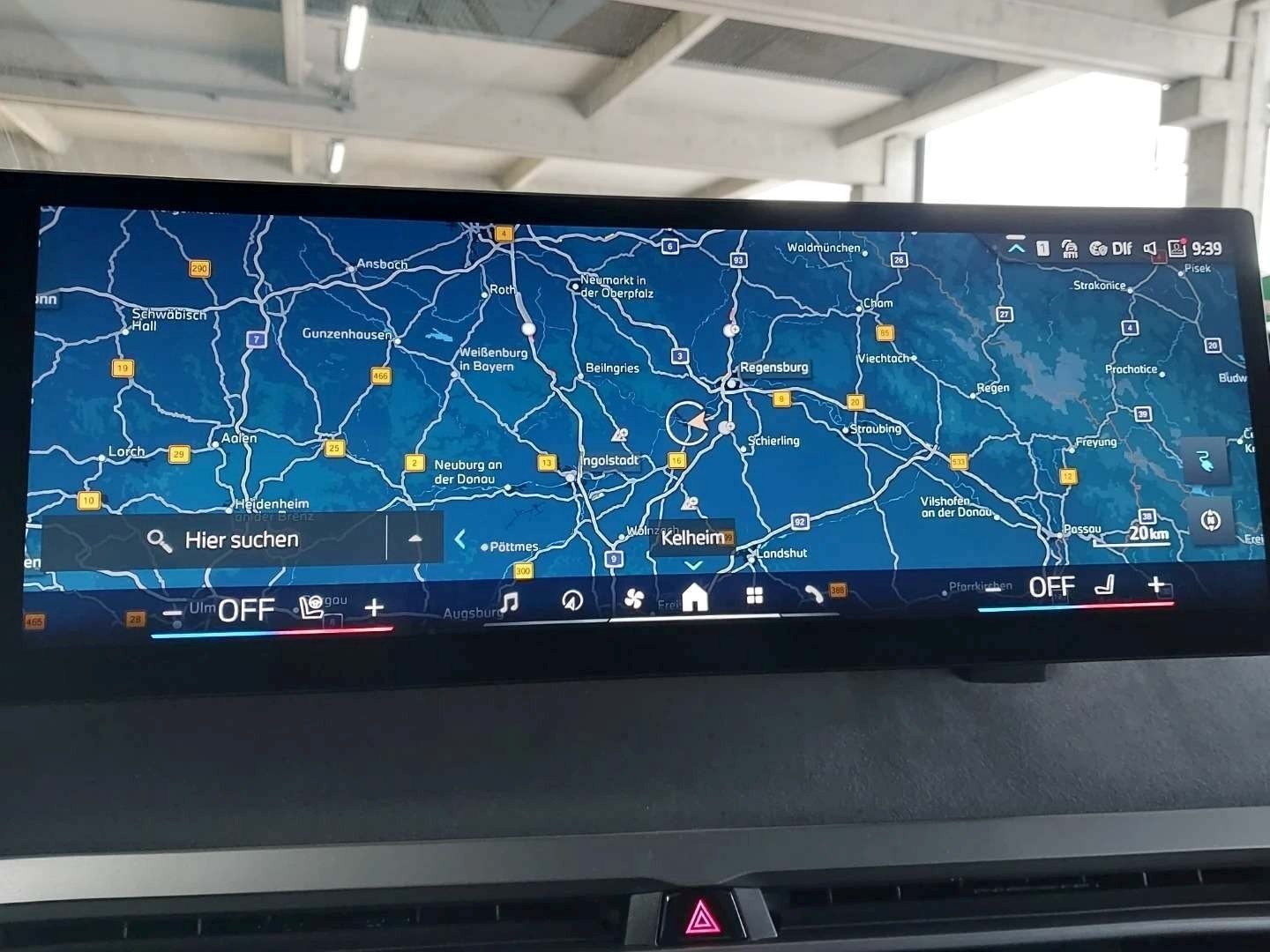 Fahrzeugabbildung BMW iX xDrive60 M Sportpaket B&W Surround DAB LED