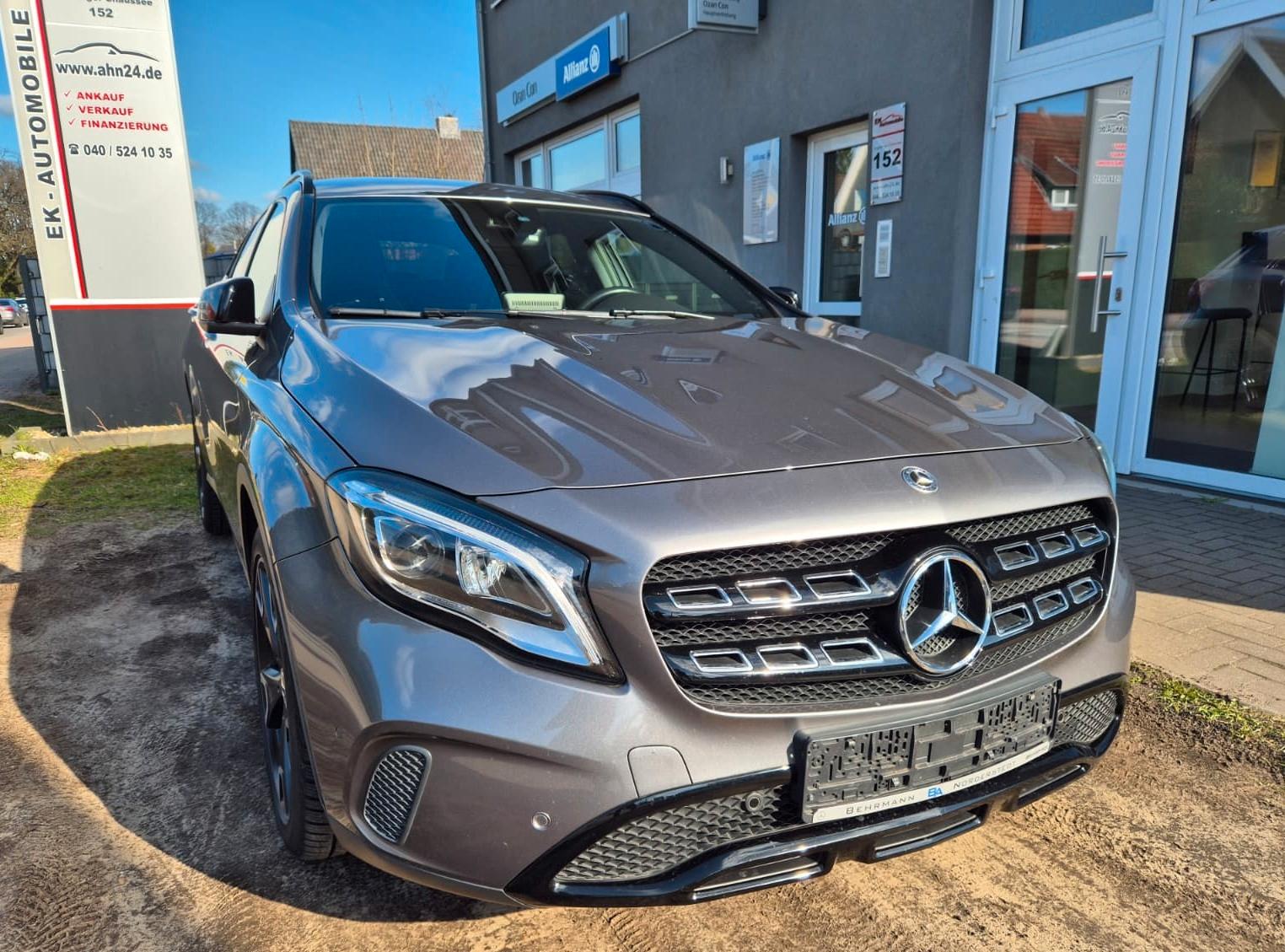 Mercedes-Benz GLA 180 Navi.LED.Urban.Night-P.Kamera.PDC.Harman