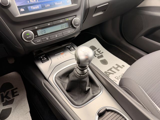 Toyota Avensis 1,8-l-Valvem. Touring Sports AHK SHZ
