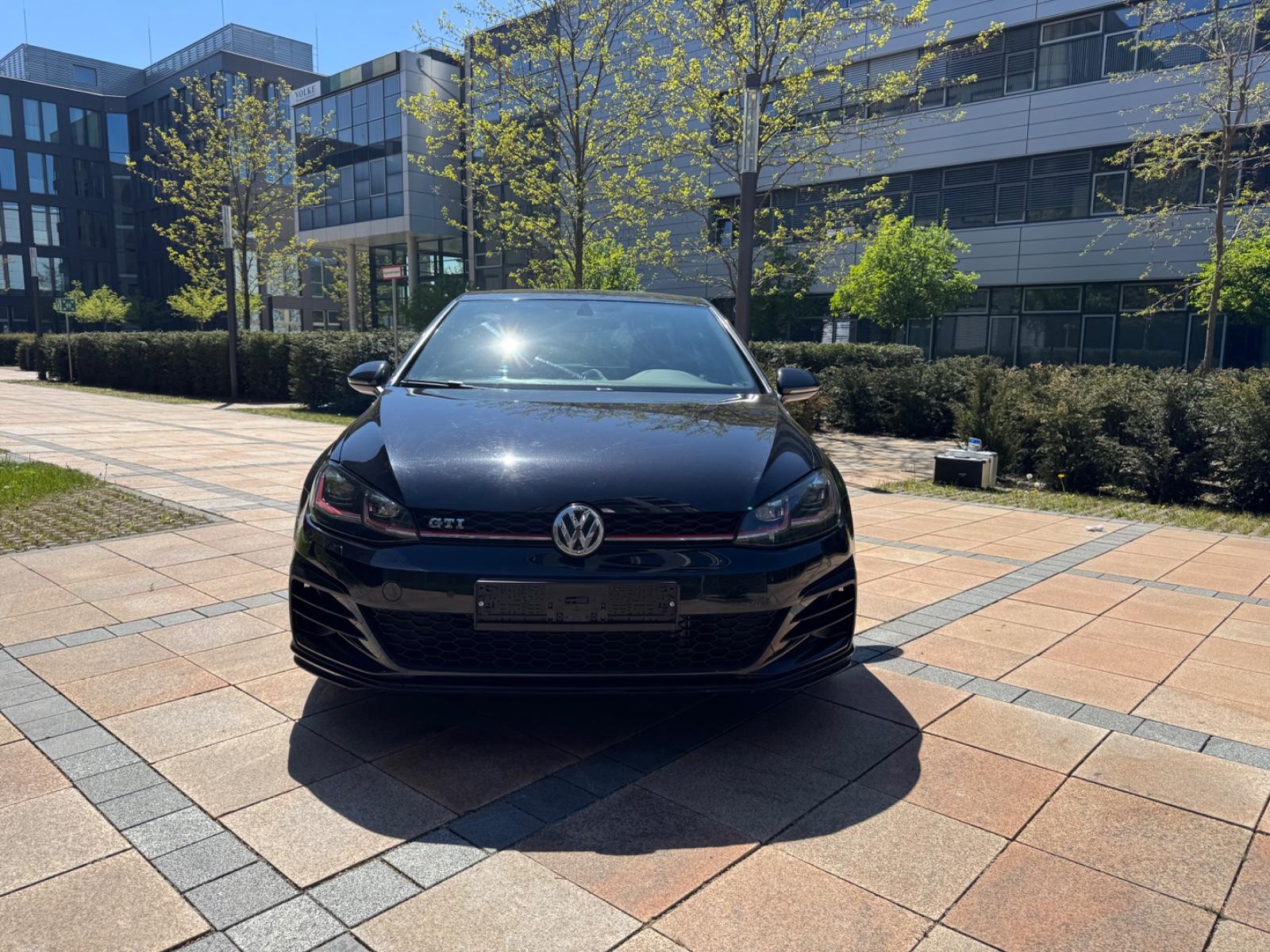 Volkswagen Golf VII  2.0 TSI GTI /DSG/1.Hand/Garantie !!!