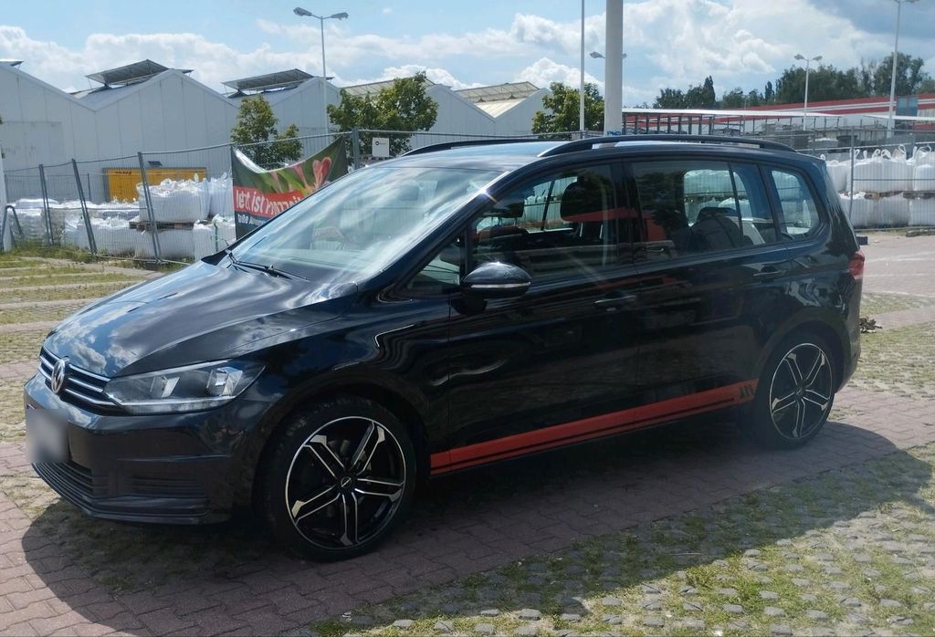 Image of Volkswagen Touran