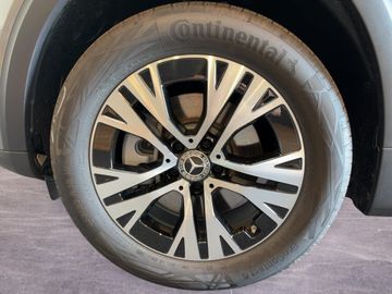 Mercedes GLB 200 - 11