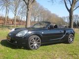 Toyota MR 2 1.8 VVT-i  Facelift - schwarze Toyota MR 2