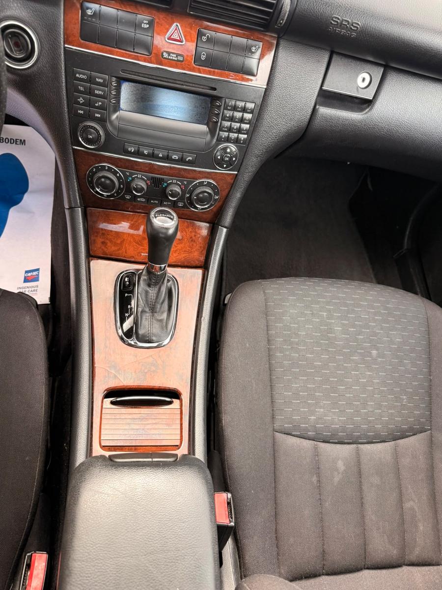 Mercedes-Benz C200 2006 — photo 34