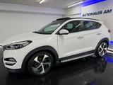 Hyundai Tucson 25 Jahre 4WD 1HND PANO LEDER SPUR KEY CAM - Hyundai TUCSON Gebrauchtwagen in Duisburg