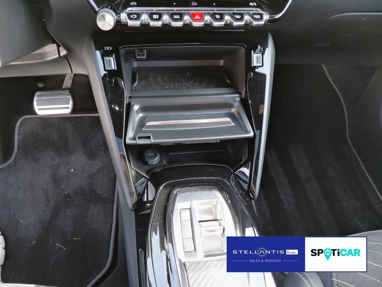Peugeot 2008 GT BlueHDi 130 EAT8 AHK ACC EGSD SITZHZG
