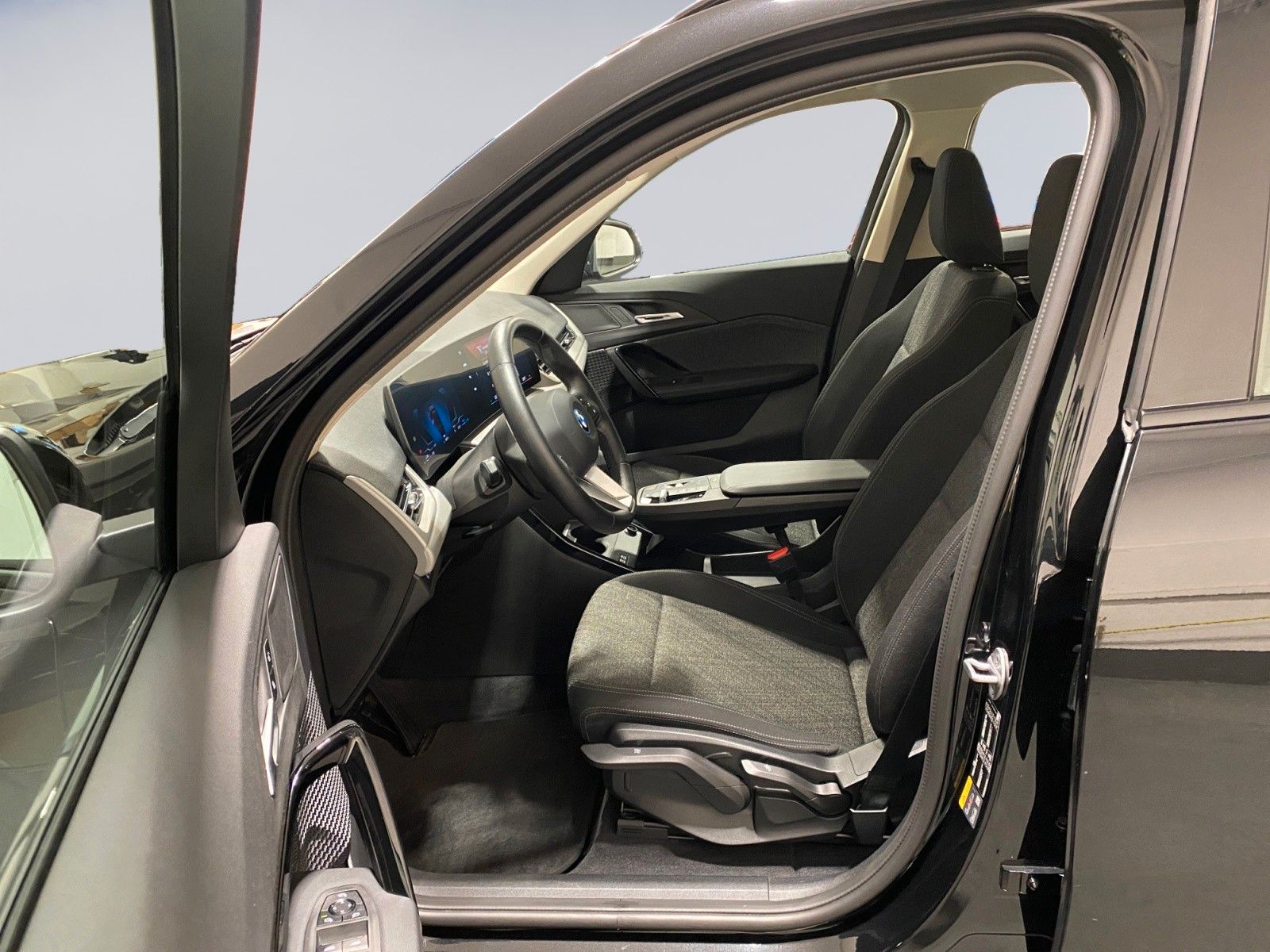 BMW X1 xDrive25e Steptronic Navi Kamera LED DAB PDC foto 6