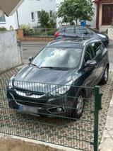 Hyundai x35. Benzin Gas automatik - Hyundai ix35 Gebrauchtwagen in Frankfurt