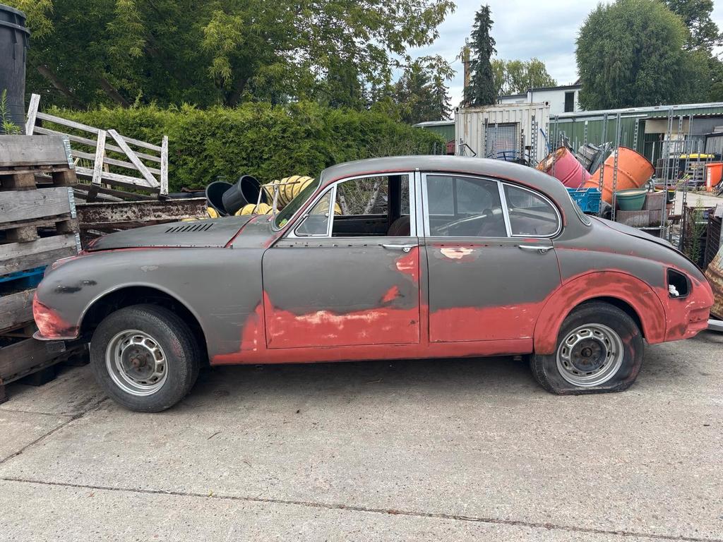 Jaguar MK II