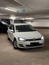 Volkswagen Golf VII 1.6 TDI CUP 8-fach Premium top Zustand - mit Diesel-Antrieb: 1.8
