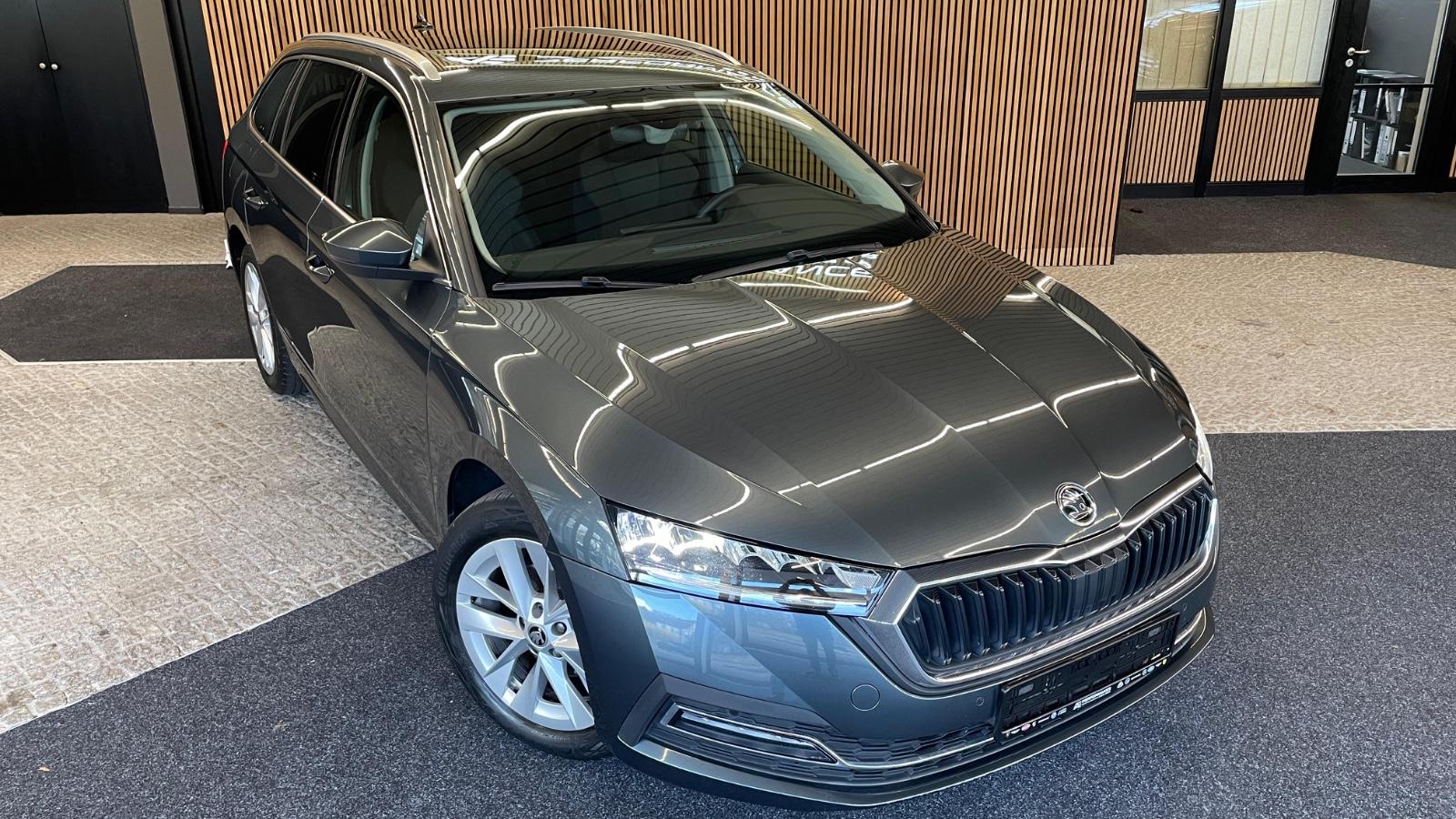 Skoda Octavia Combi First Edition 2.0 TDI DSG LED Navi