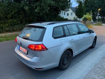 Volkswagen Golf - 5