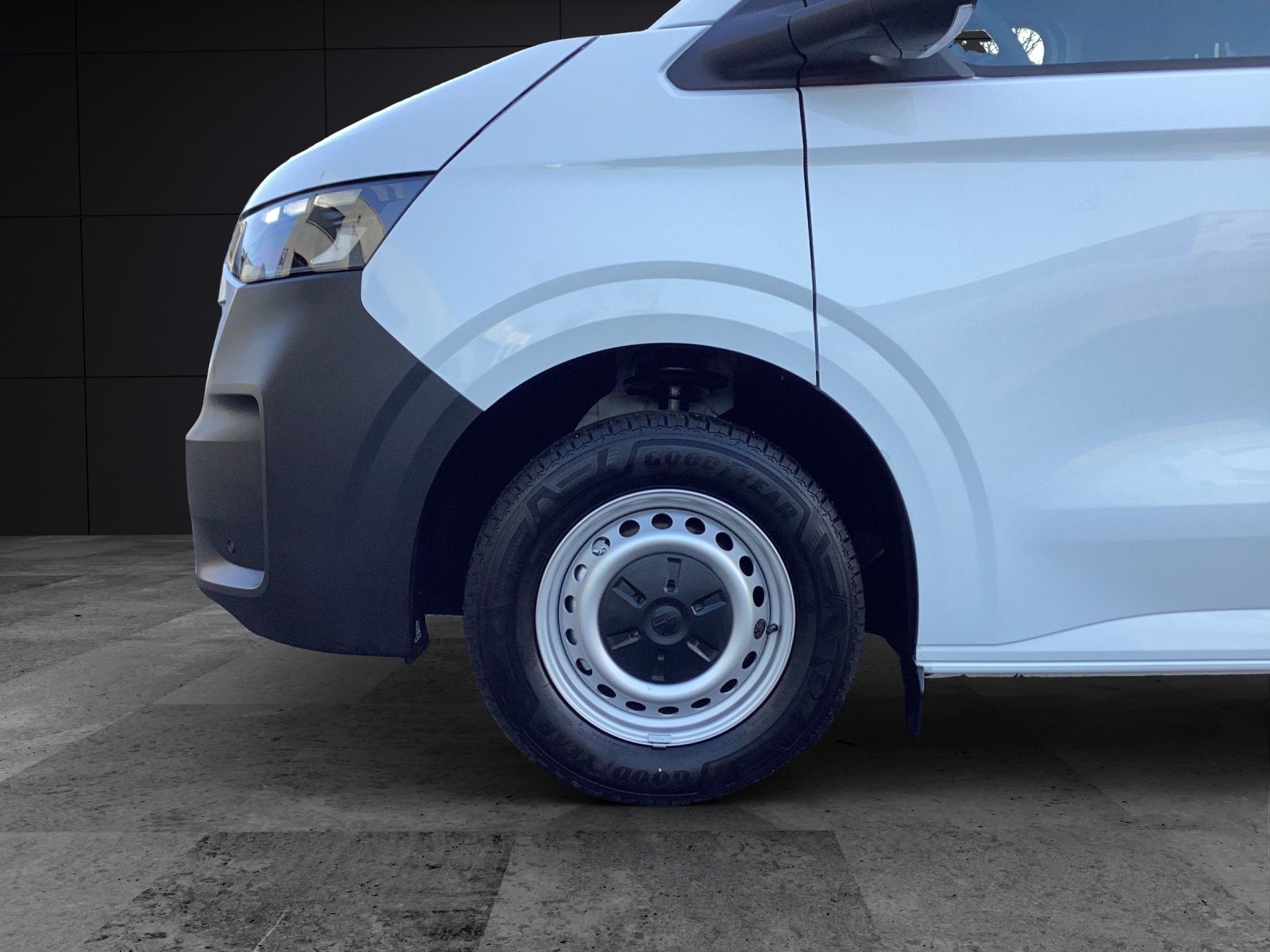 Fahrzeugabbildung Volkswagen T7 Transporter TDI Kasten AHK KLIMA LaneAssist R