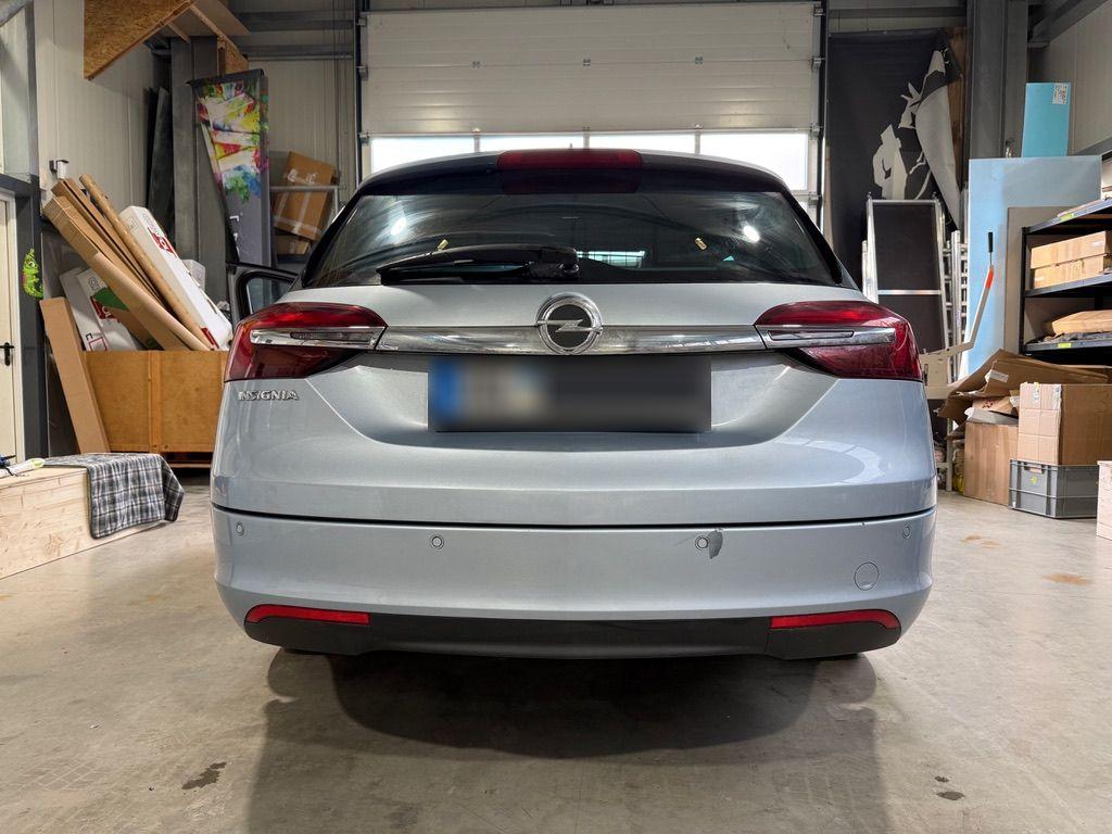 Opel Insignia 2014 — салон