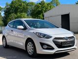 Hyundai i30 Coupe Entry Edition - Hyundai i30 mit Benzin-Antrieb: Sportwagen