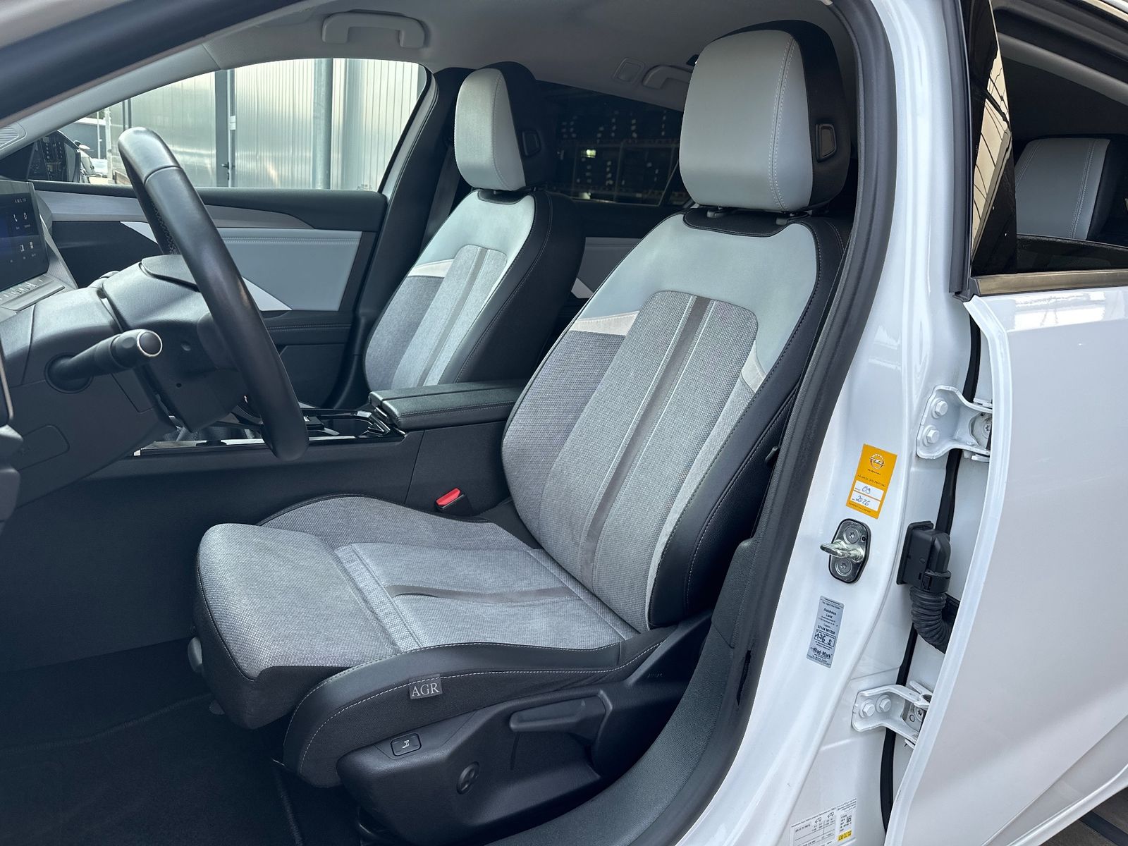 Fahrzeugabbildung Opel Astra ST 1.5 D Elegance NAV+LED+KAMERA+SHZ+VCOCK